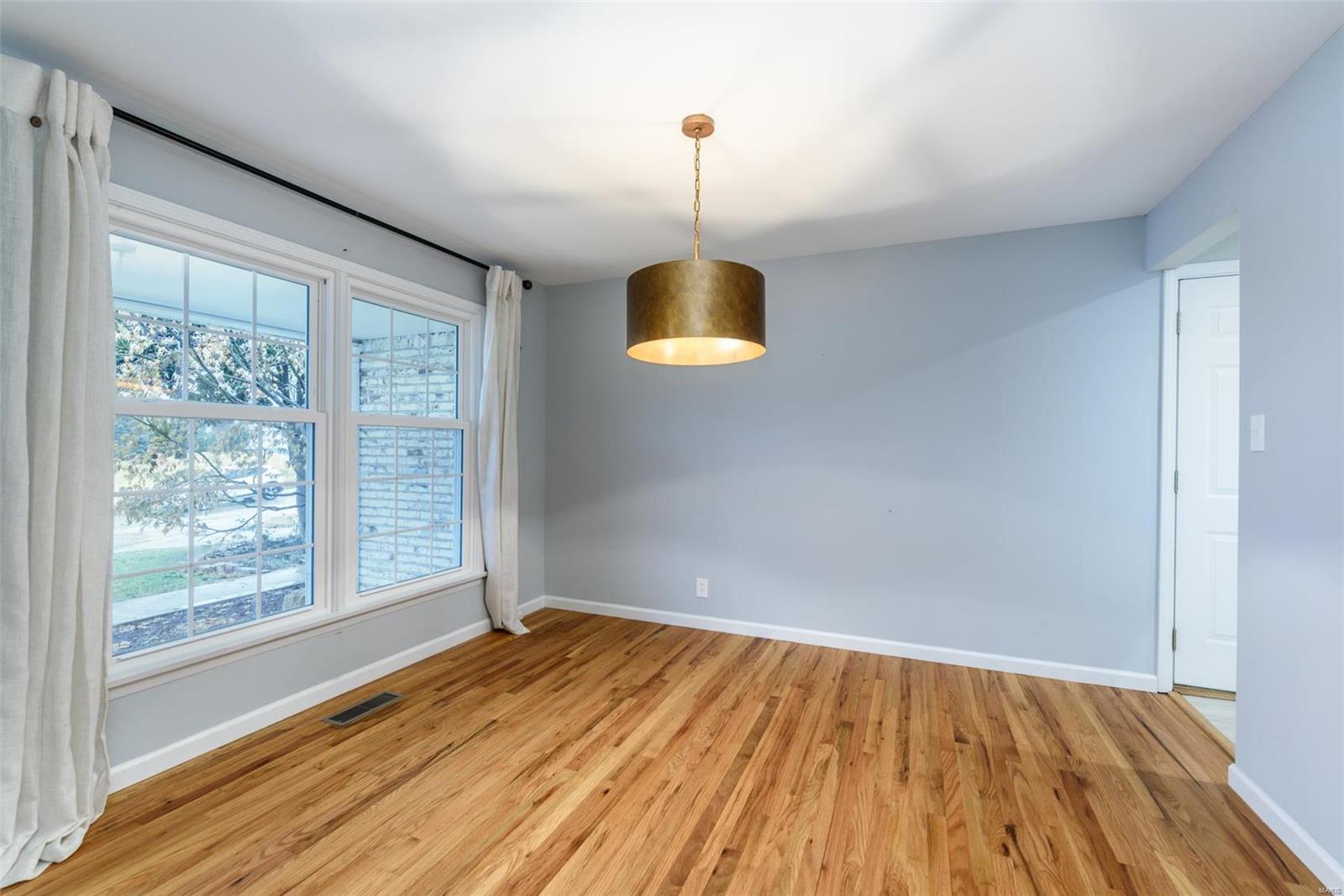 84 Forest Crest Drive Chesterfield, MO 63017 - Photo 6 of 39