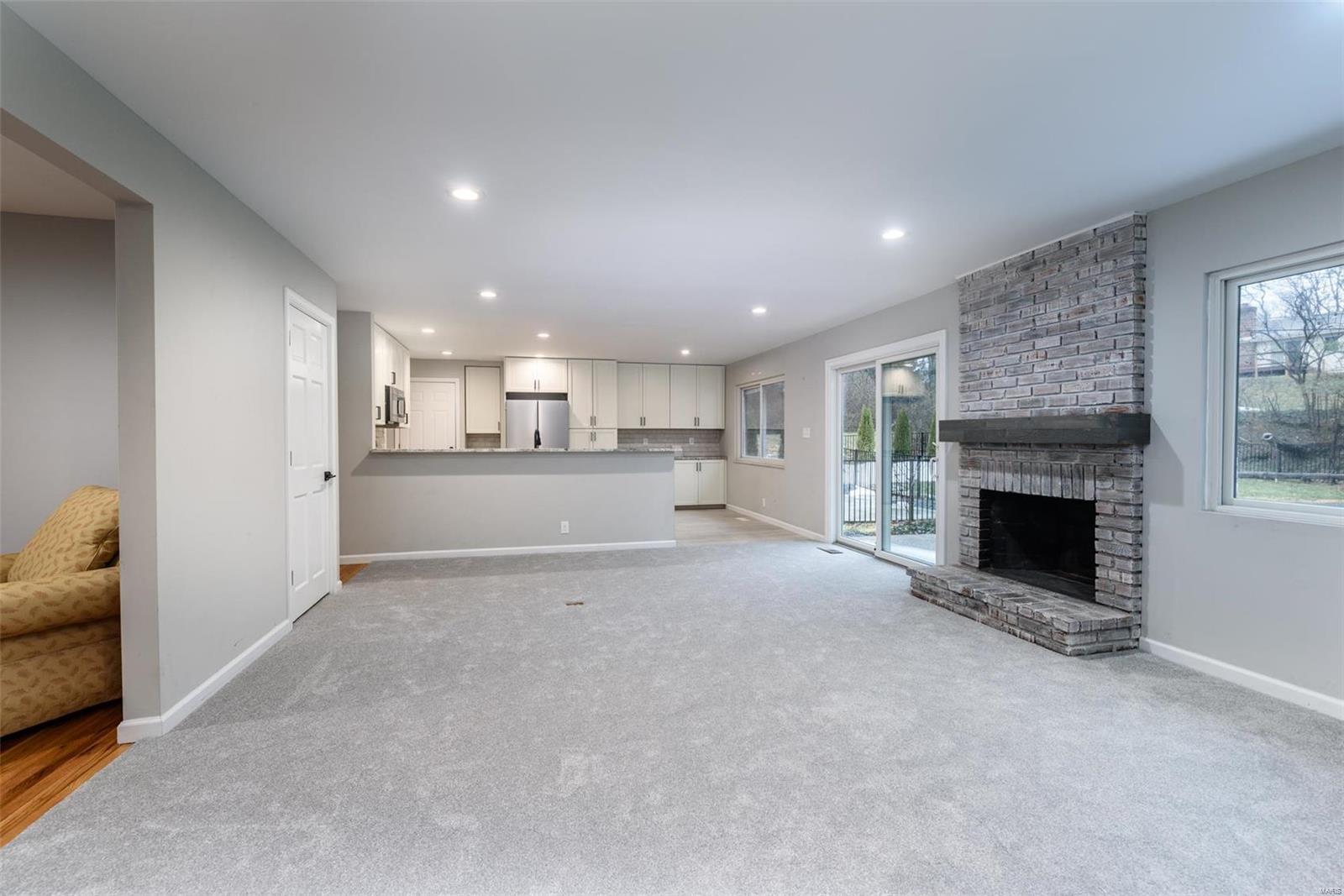 84 Forest Crest Drive Chesterfield, MO 63017 - Photo 8 of 39