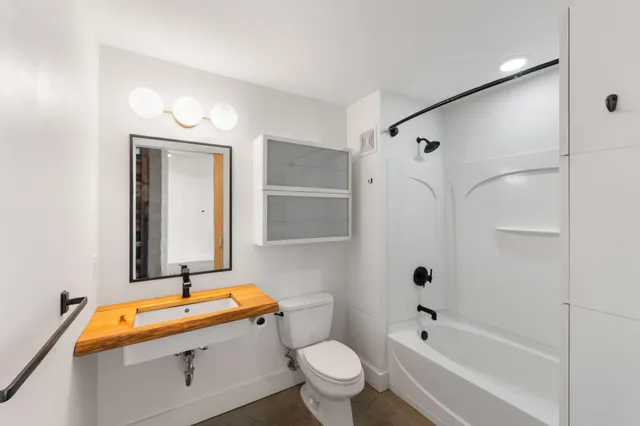 $2,995 | 718 North Washington Avenue, Unit 502, Minneapolis, MN 55401