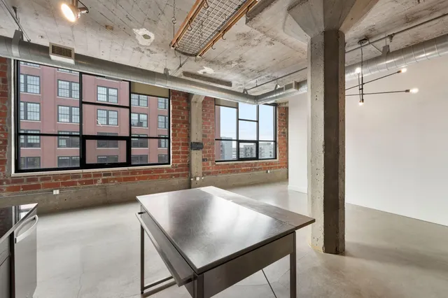 $2,995 | 718 North Washington Avenue, Unit 502, Minneapolis, MN 55401