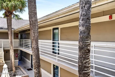 $265,000 | 222 14th Avenue North, Unit 203, Jacksonville Beach, FL 32250