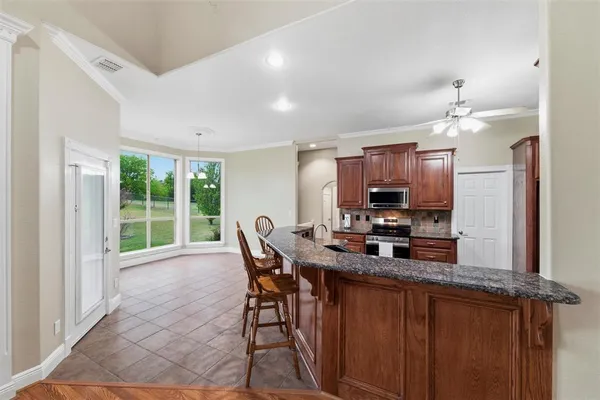 $660,000 | 100 Scenic View Drive, Aledo, TX 76008