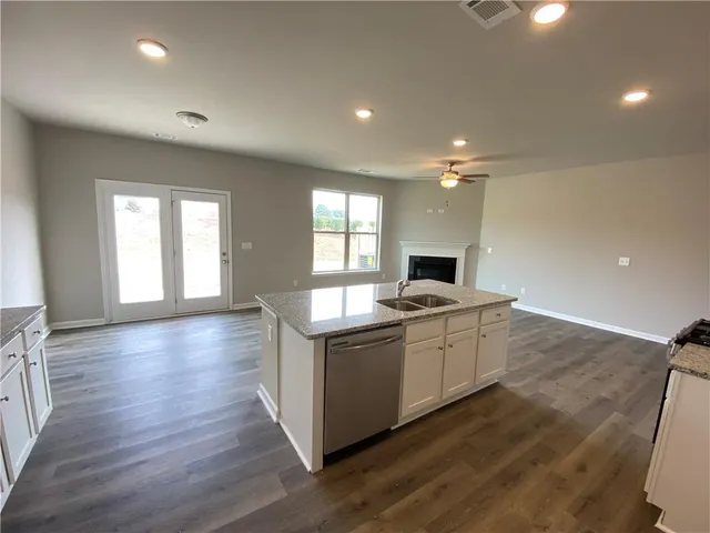 $1,890 | 3761 Prospect Point Drive, Oakwood, GA 30566