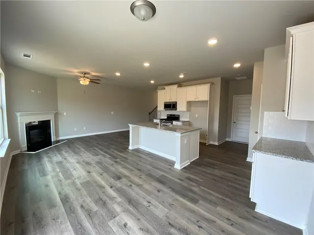 $1,890 | 3761 Prospect Point Drive, Oakwood, GA 30566