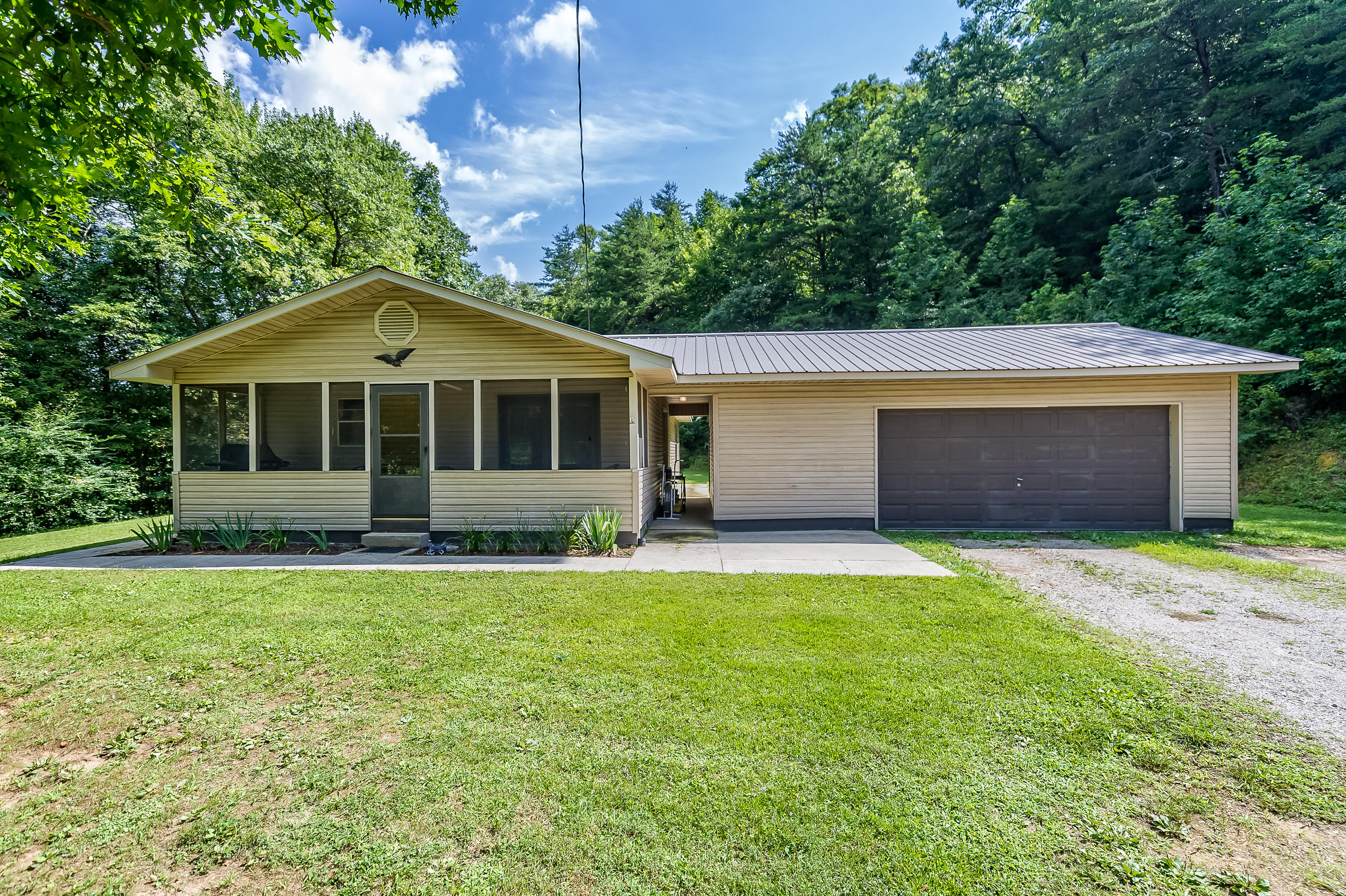 203 Charles Butler Road Oliver Springs, TN 37840 - Photo 24 of 40 203 Charles Butler Road