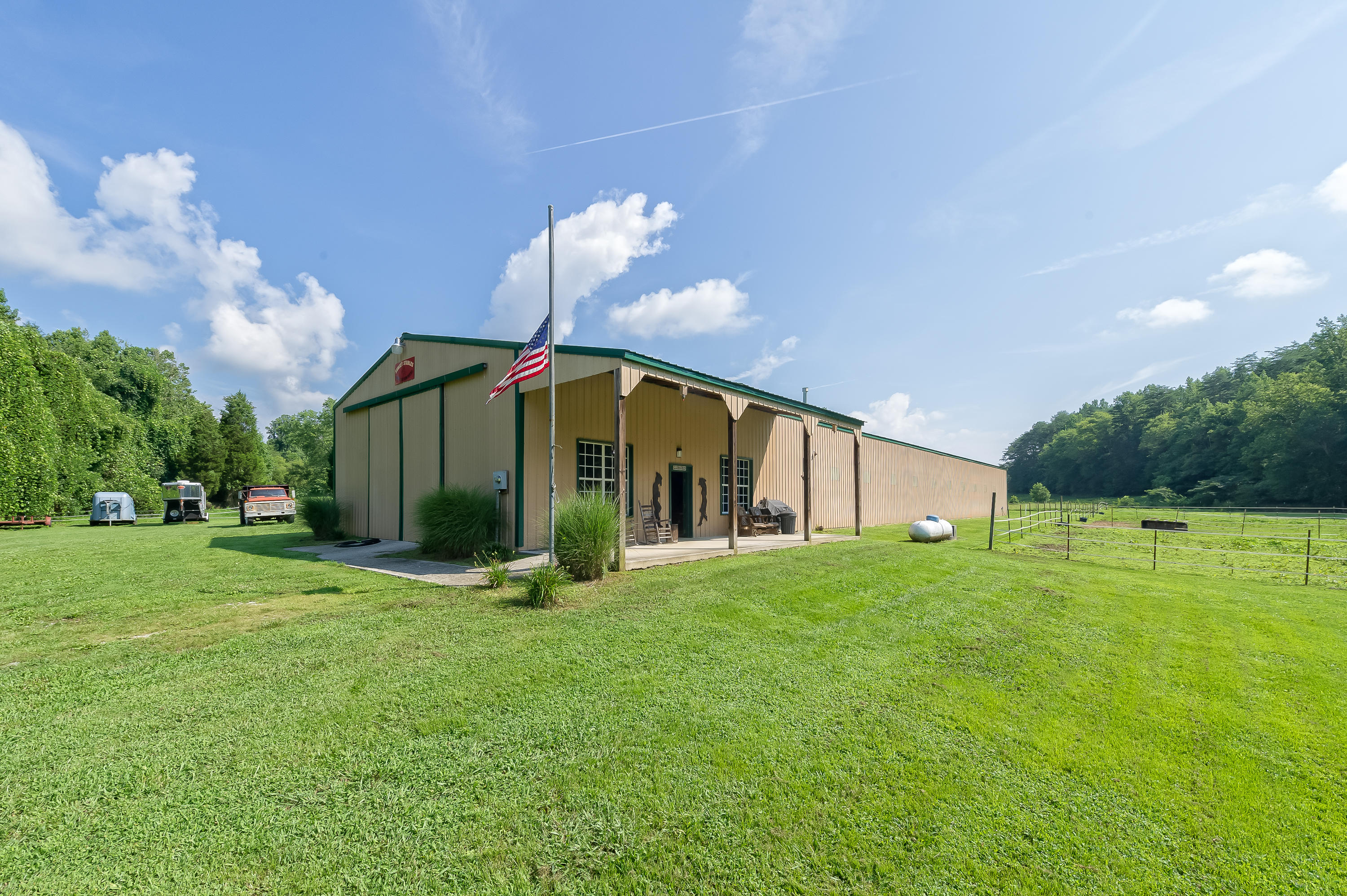 203 Charles Butler Road Oliver Springs, TN 37840 - Photo 4 of 40 203 Charles Butler Road