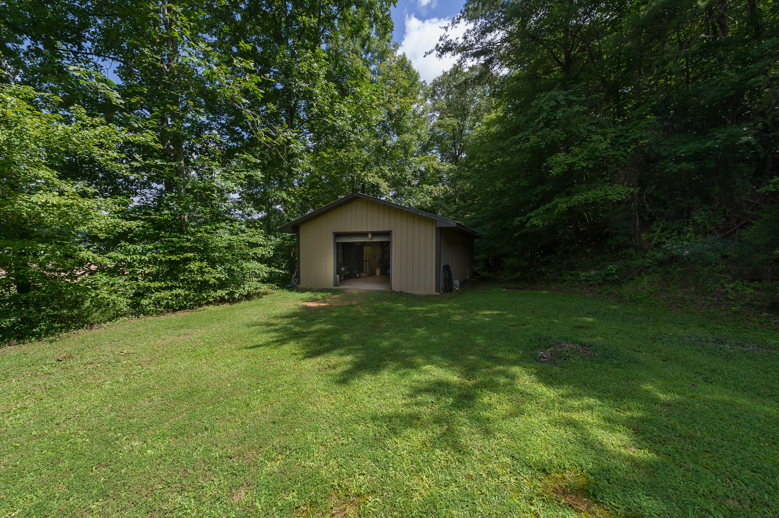 203 Charles Butler Road Oliver Springs, TN 37840 - Photo 37 of 40 203 Charles Butler Road