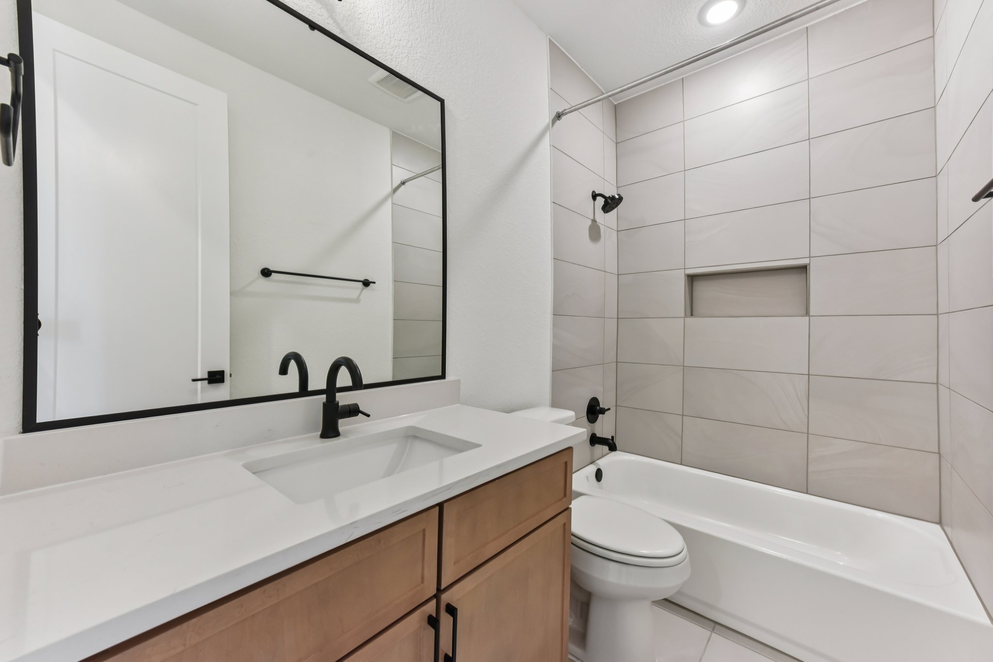 12109 Fennec Way Austin, TX 78758 - Photo 18 of 32