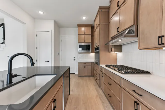 $724,990 | 12109 Fennec Way, Austin, TX 78758