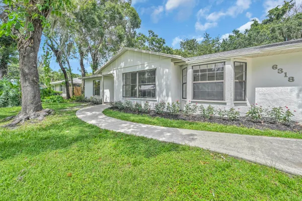 $339,900 | 6318 Lenape Street, Fort Pierce, FL 34982