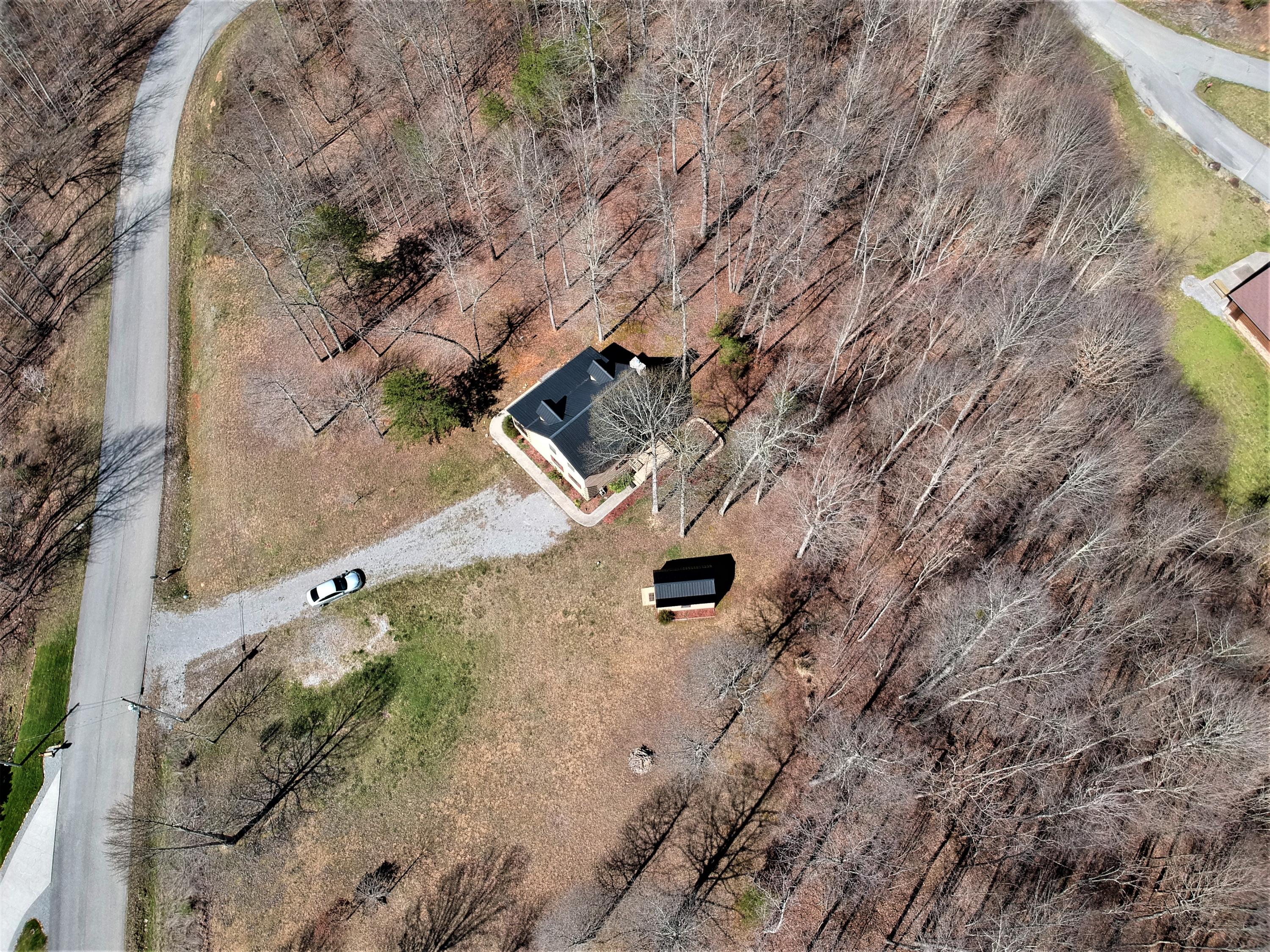 231 Bluff View Road New Tazewell, TN 37825 - Photo 12 of 35 DJI_0171