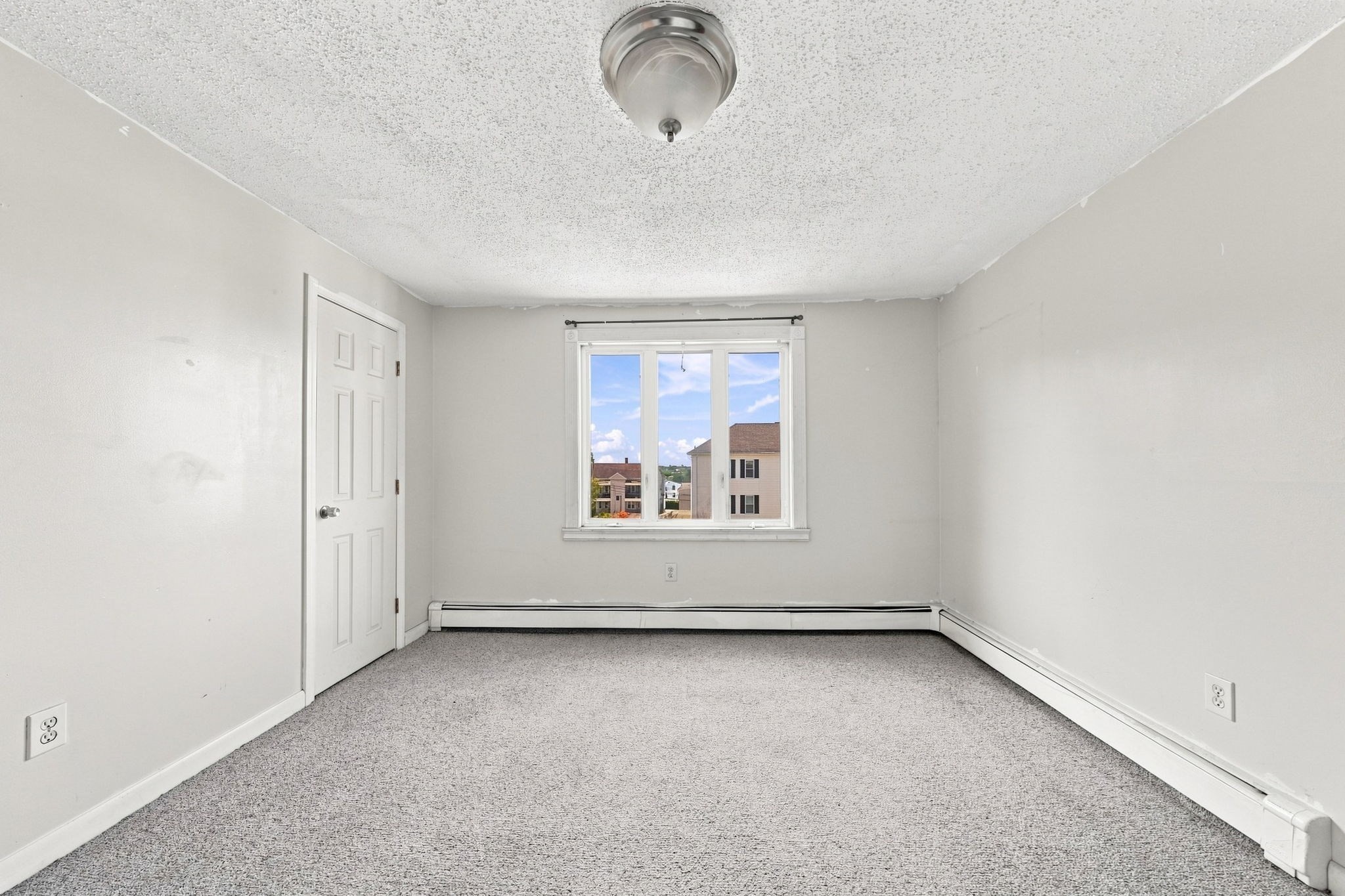 243 Robeson Street, Unit 6 Fall River, MA 02720 - Photo 7 of 19 Gallery Image 7