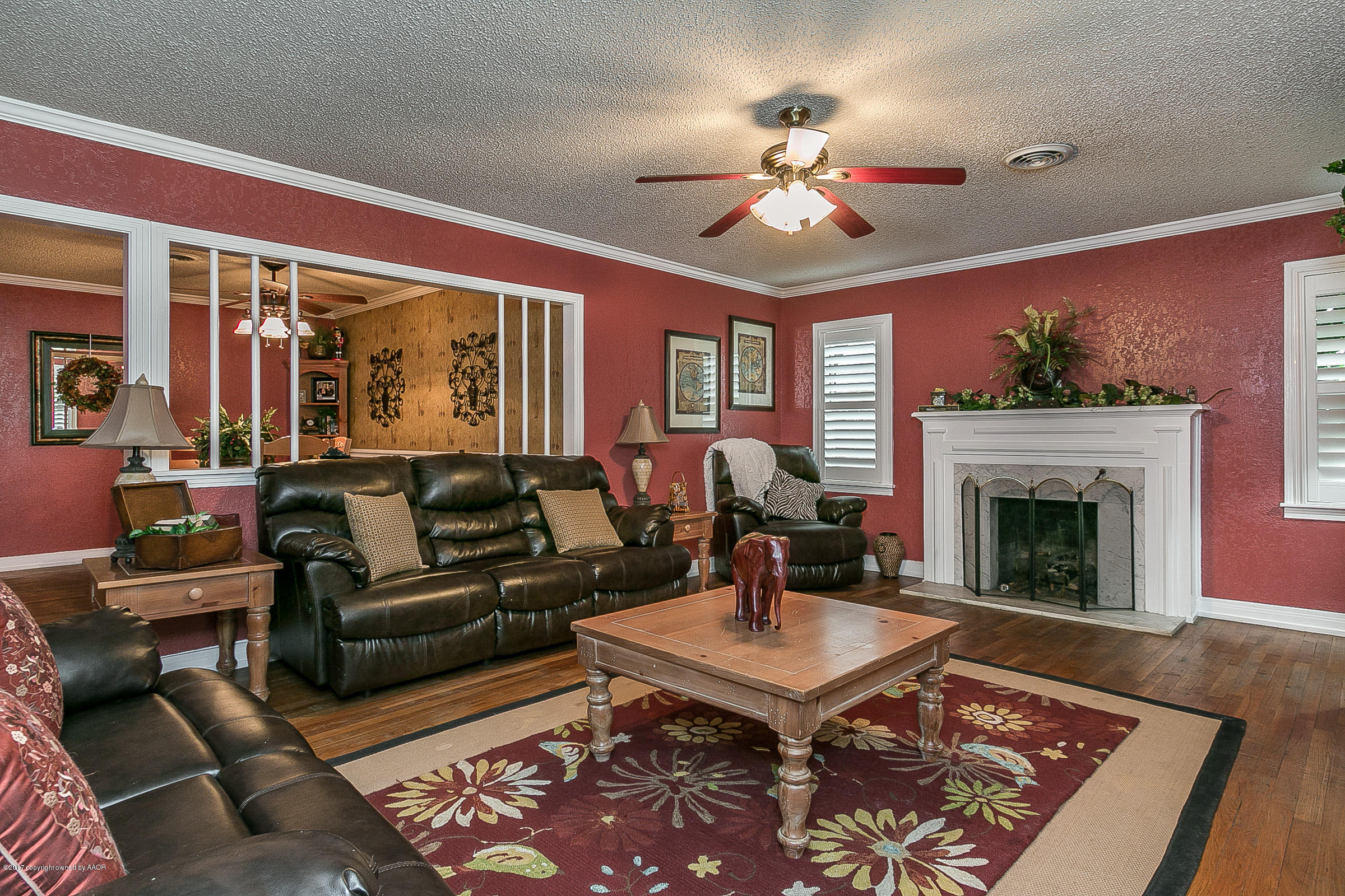 1232 South Rusk Street Amarillo, TX 79102 - Photo 7 of 26 005_Living Room