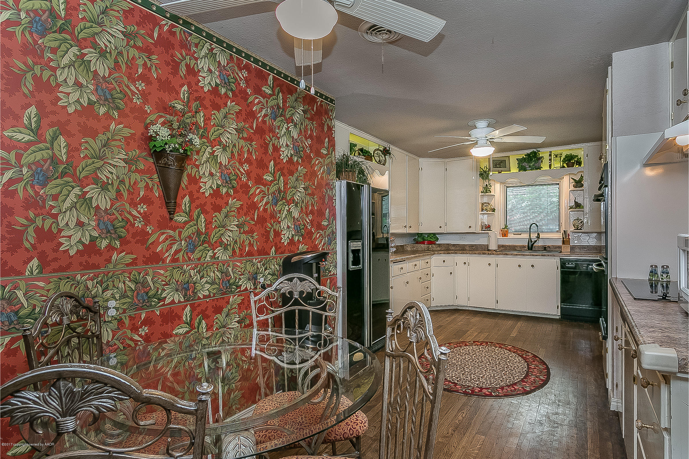 1232 South Rusk Street Amarillo, TX 79102 - Photo 9 of 26 008_Breakfast Room and Kitchen