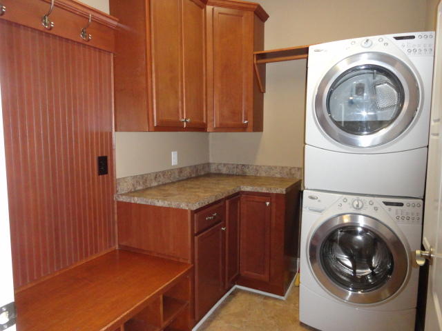 135 Fairway Drive Rockingham, NC 28379 - Photo 11 of 29 Laundry