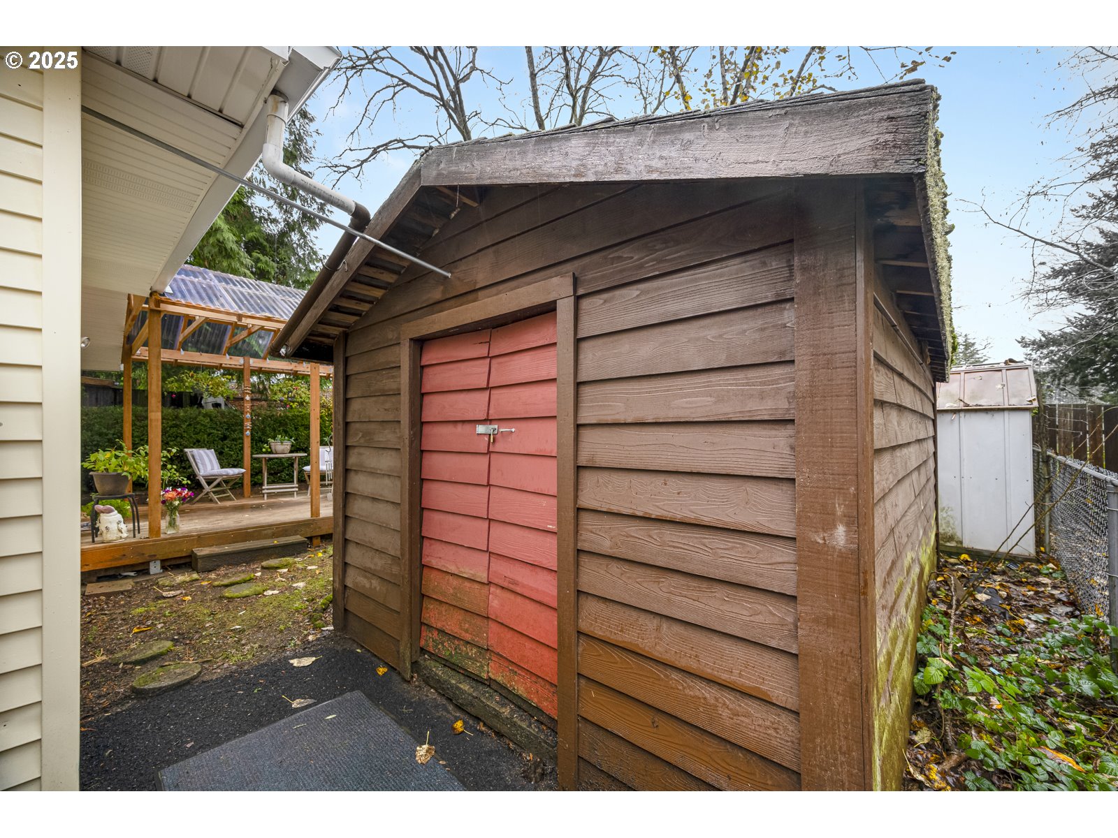 6125 Southeast 138th Place Portland, OR 97236 - Photo 29 of 32 a view of a porch