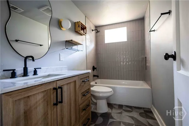 $2,200 | 731 East 34th Street, Savannah, GA 31401