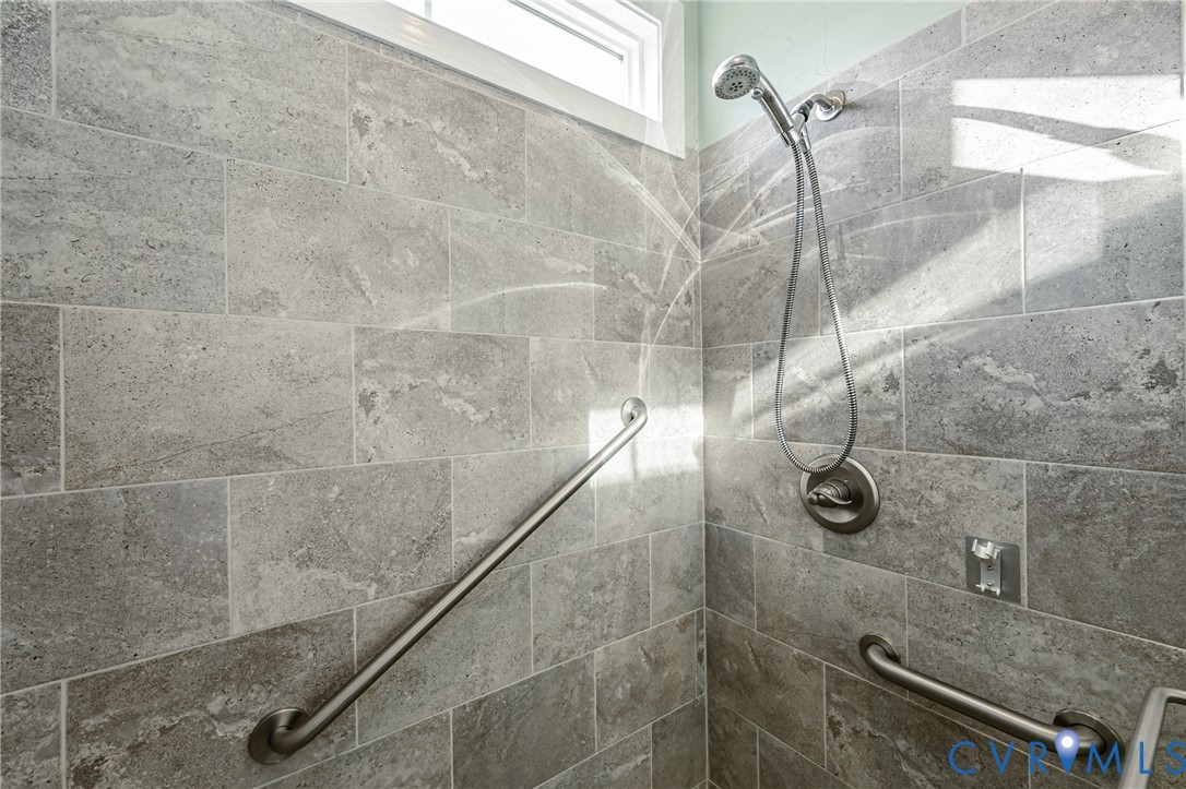 7622 Settlers Ridge Court Henrico, VA 23231 - Photo 25 of 43 a bathroom with a shower