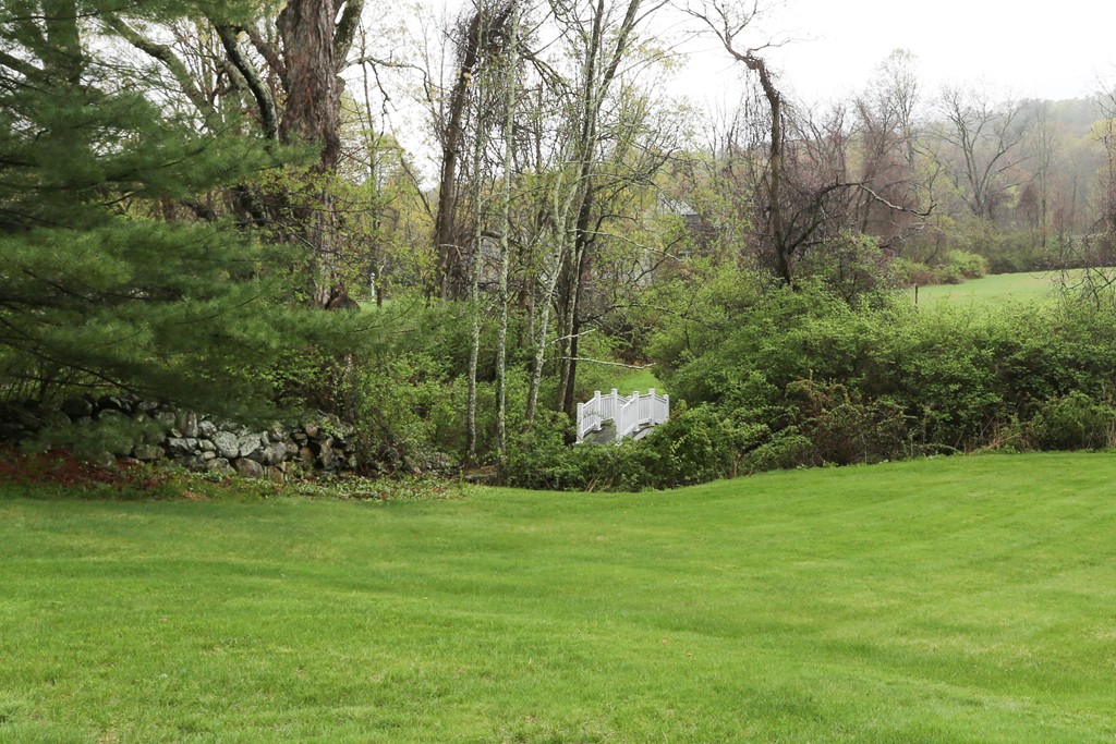 27 Meadowbrook Road Grafton, MA 01519 - Photo 6 of 29