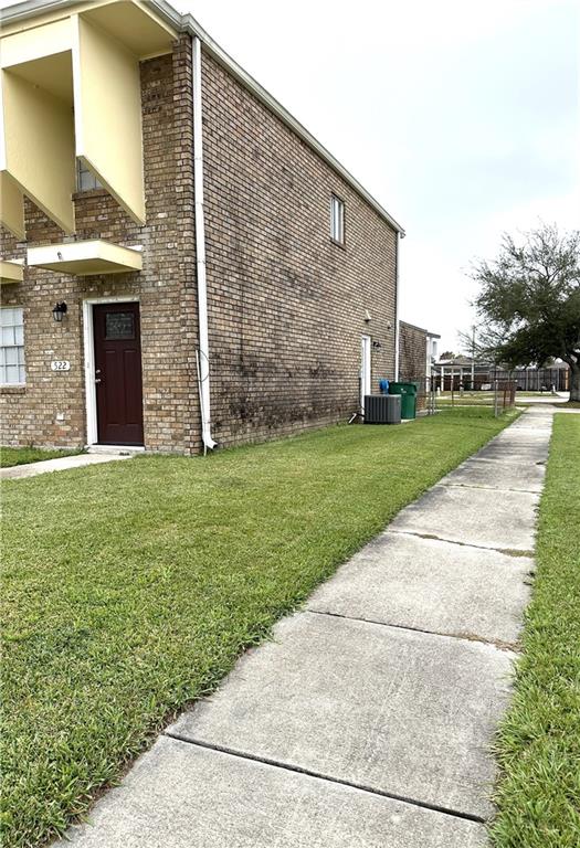 522 Folse Street River Ridge, LA 70123 - Photo 2 of 18