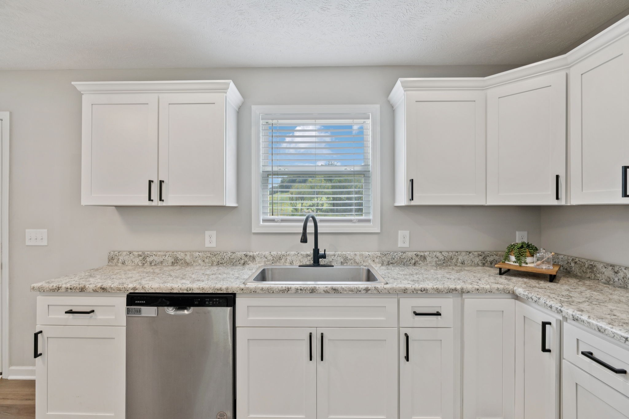 1520 Simmons Ridge Road Cornersville, TN 37047 - Photo 18 of 41 Gallery Image 18