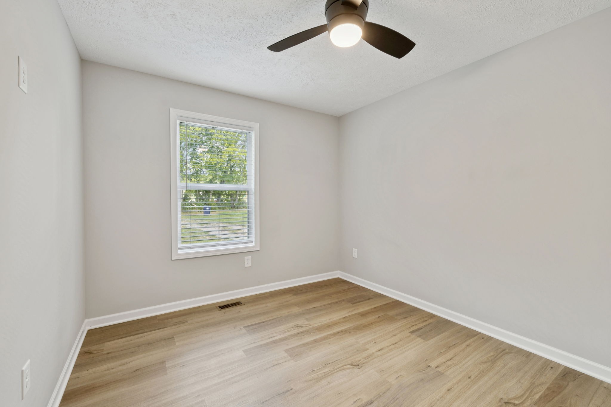 1520 Simmons Ridge Road Cornersville, TN 37047 - Photo 33 of 41 Gallery Image 33