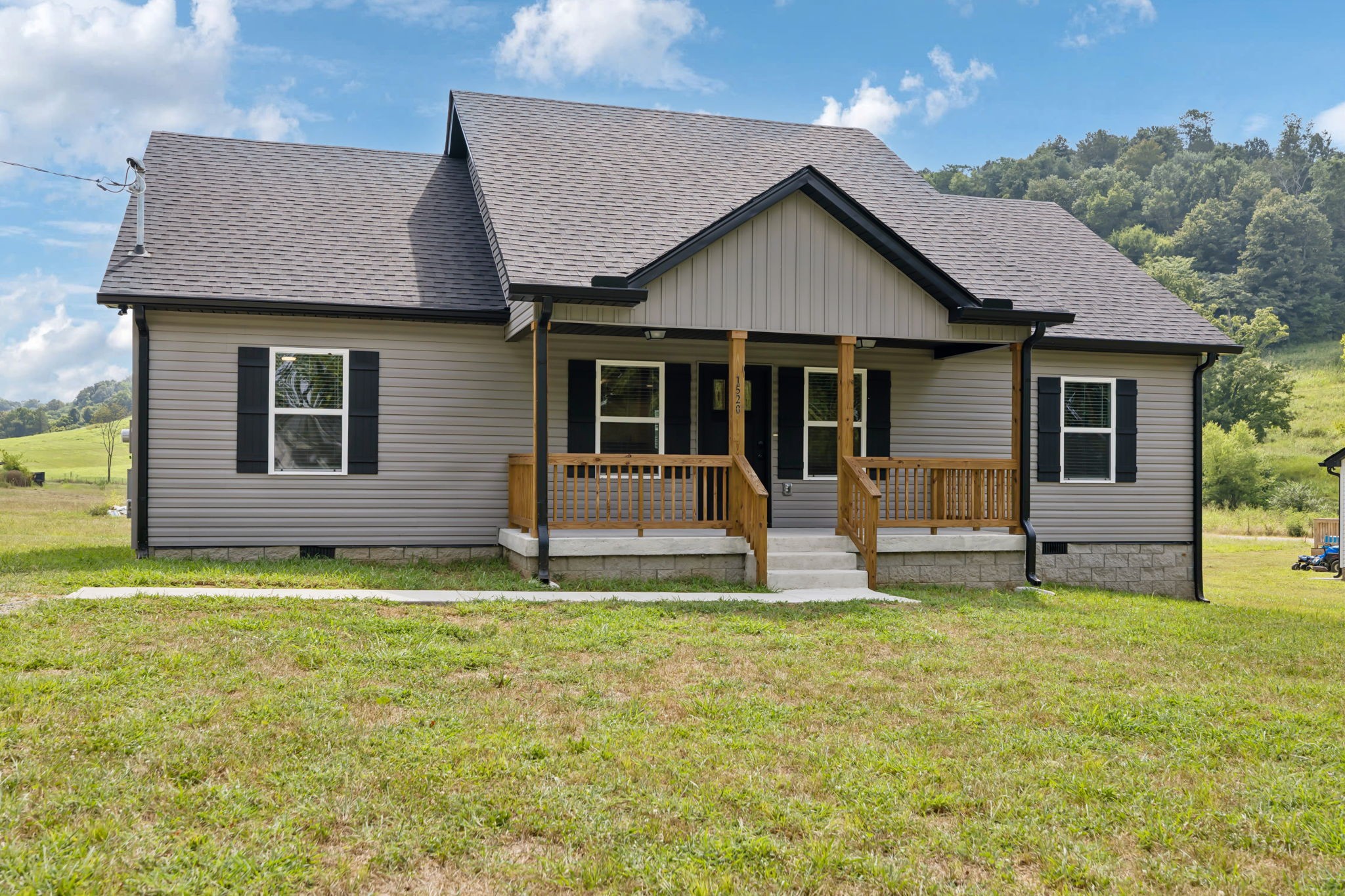 1520 Simmons Ridge Road Cornersville, TN 37047 - Photo 4 of 41 Gallery Image 4
