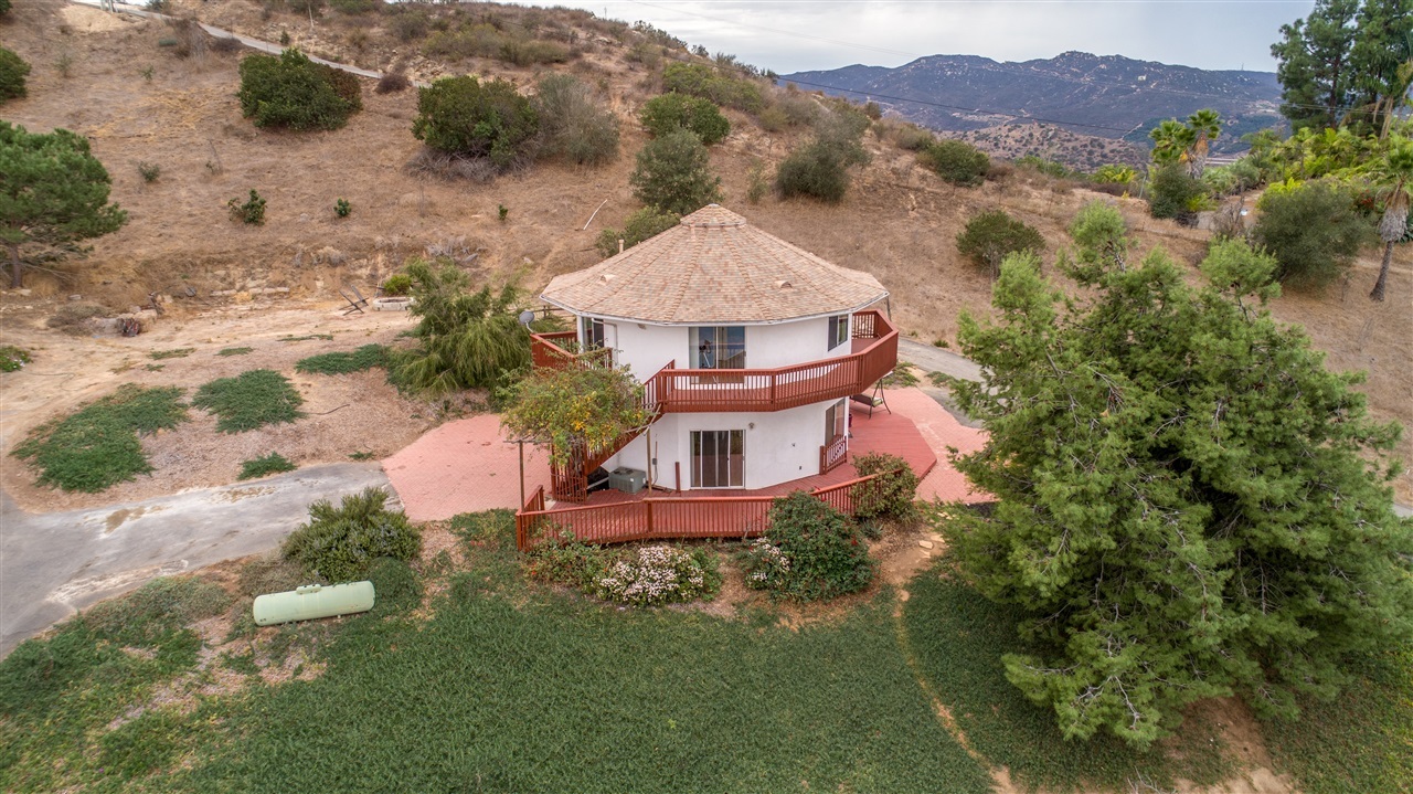 30077 Ridge Creek Road Valley Center, CA 92082 - Photo 17 of 25