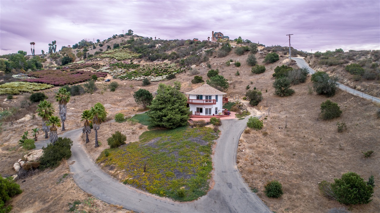 30077 Ridge Creek Road Valley Center, CA 92082 - Photo 22 of 25