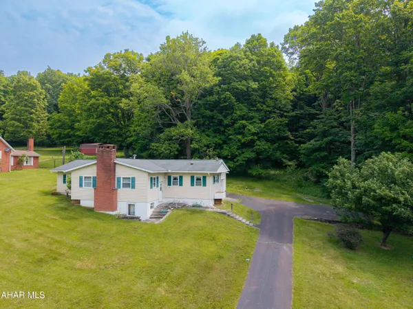 $170,000 | 6508 Cumberland Highway, Meyersdale, PA 15552