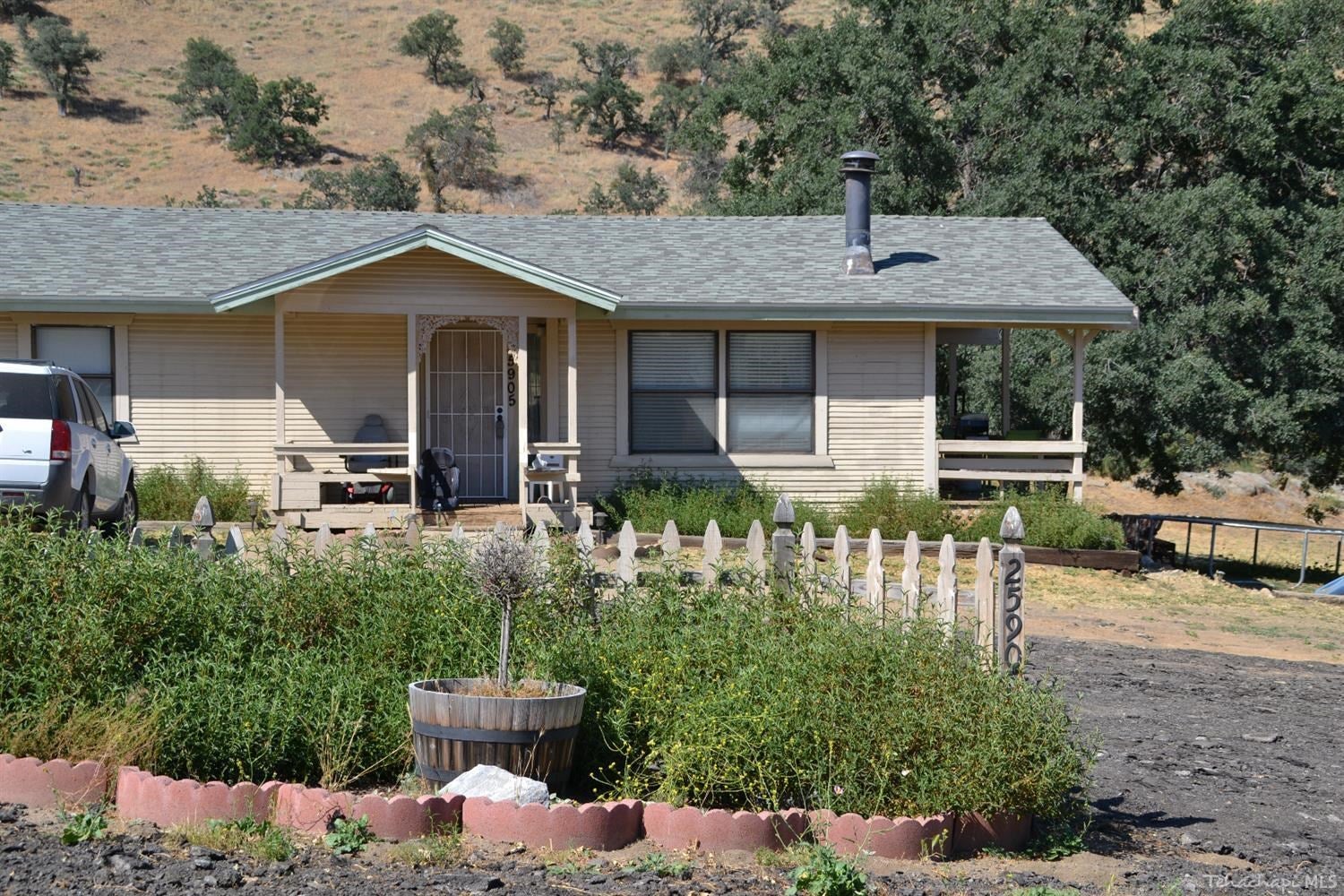 25905 Bear Valley Road Tehachapi, CA 93561 - Photo 1 of 23 Gallery Image 1