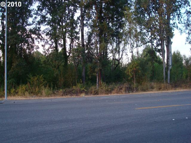 West Baseline Road Beaverton, OR 97006 - Photo 1 of 3 a view of a yard