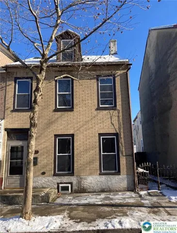 $240,000 | 335 North Ninth Street, Allentown, PA 18102
