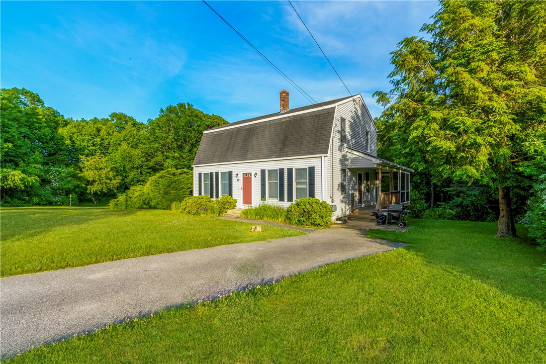 29 Robin Way Westerly, RI 02891 - Photo 2 of 40