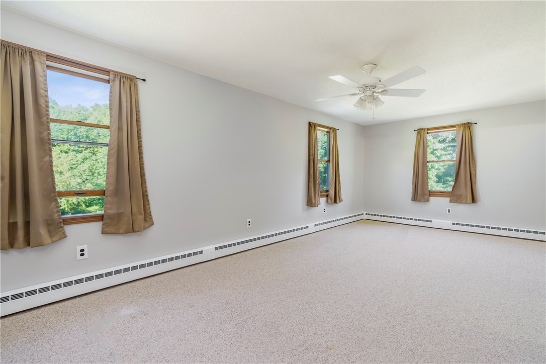 29 Robin Way Westerly, RI 02891 - Photo 22 of 40