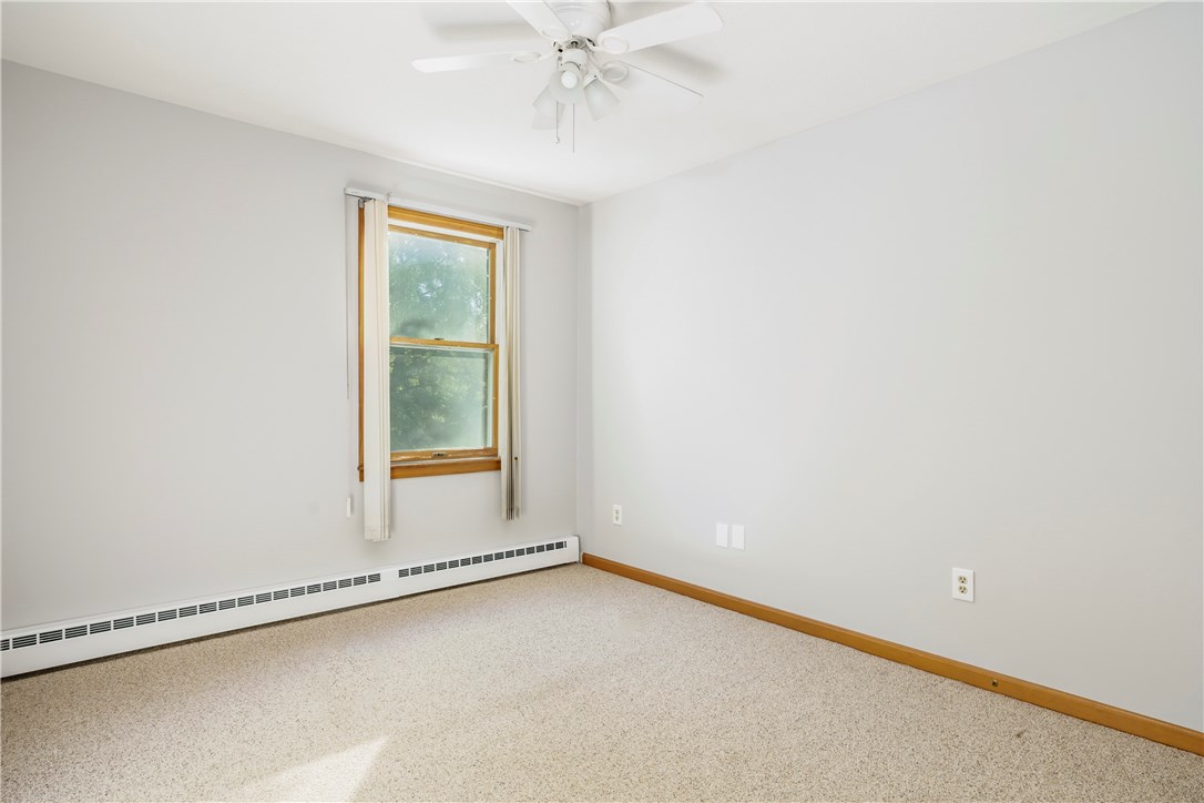 29 Robin Way Westerly, RI 02891 - Photo 26 of 40
