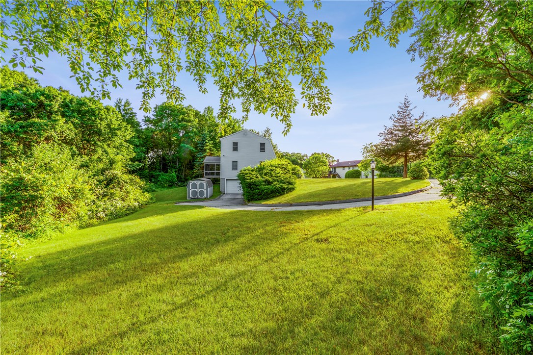 29 Robin Way Westerly, RI 02891 - Photo 35 of 40
