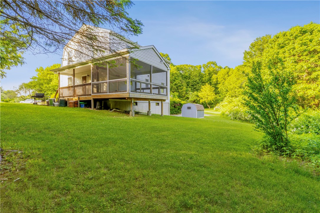 29 Robin Way Westerly, RI 02891 - Photo 37 of 40