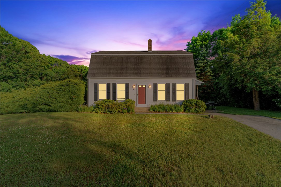 29 Robin Way Westerly, RI 02891 - Photo 6 of 40