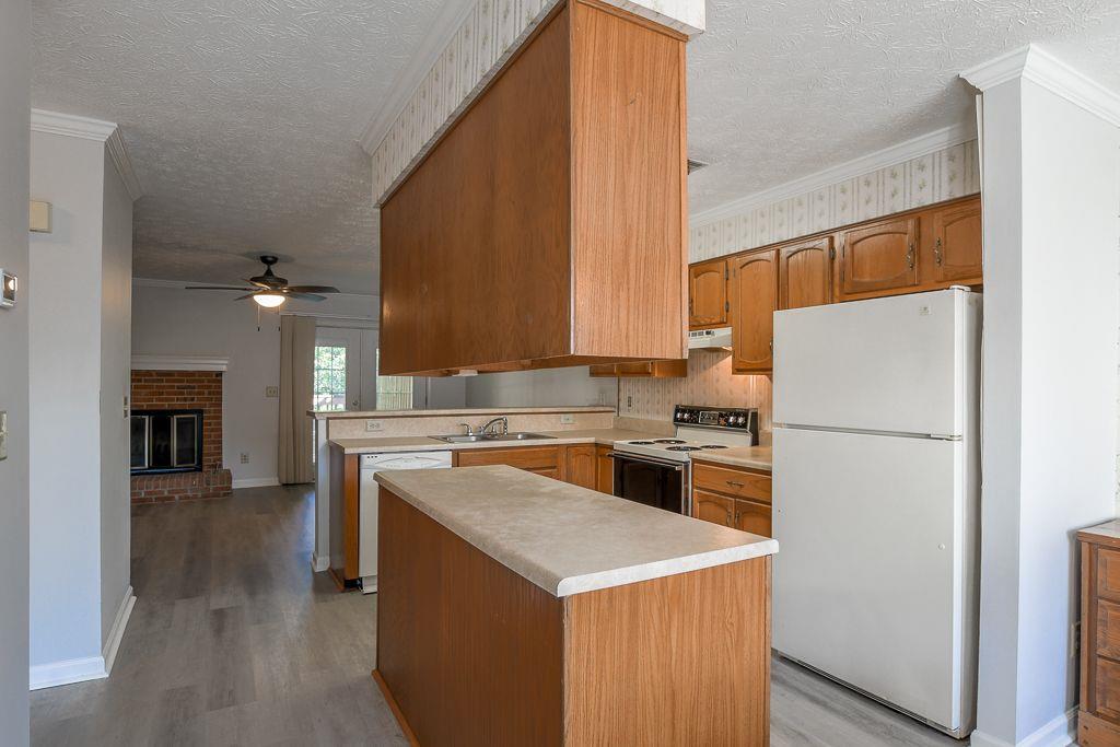 222 Forkner Drive, Unit 26 Decatur, GA 30030 - Photo 6 of 37