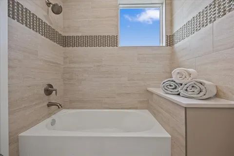 $7,800,000 | 2 Gulf Boulevard, Indian Rocks Beach, FL 33785