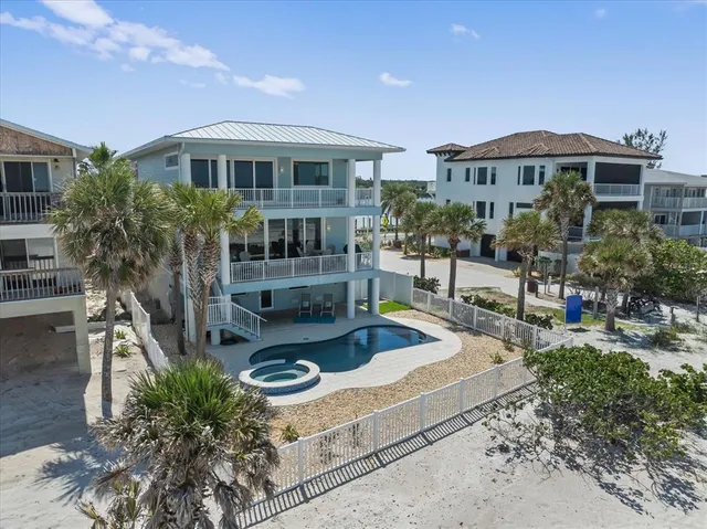 $7,800,000 | 2 Gulf Boulevard, Indian Rocks Beach, FL 33785