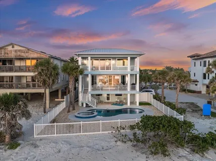 $7,800,000 | 2 Gulf Boulevard, Indian Rocks Beach, FL 33785