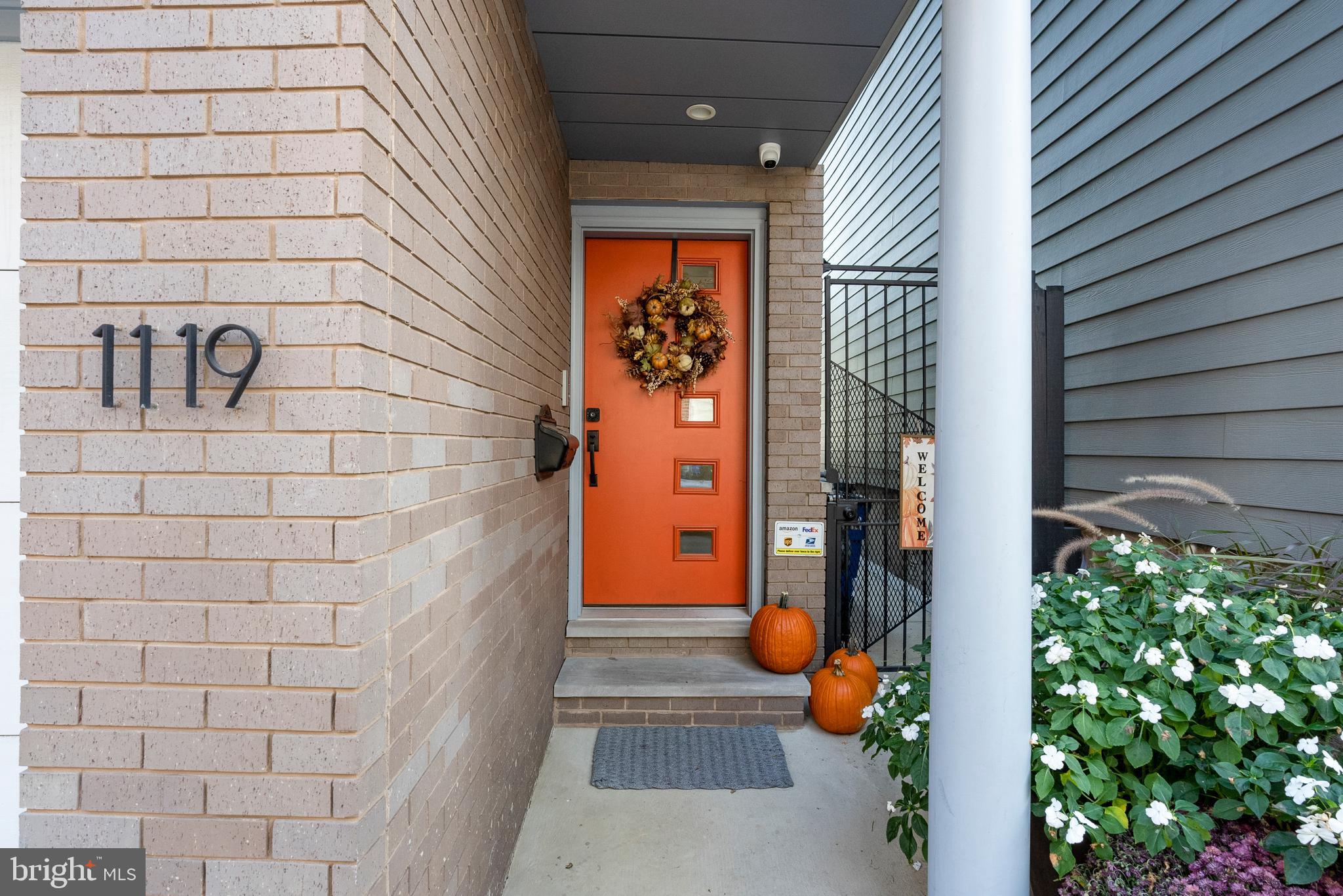 1119 East Oxford Street Philadelphia, PA 19125 - Photo 2 of 53 Stunning entrance