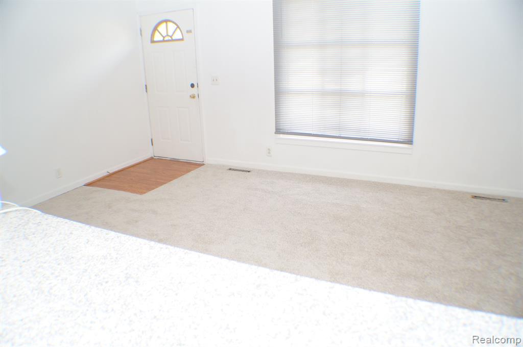 301 Nawakwa Road Rochester Hills, MI 48307 - Photo 18 of 51