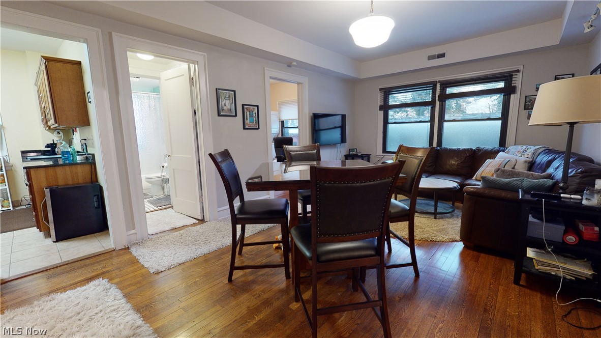 2469 Overlook Road, Unit 9 Cleveland, OH 44106 - Photo 5 of 16