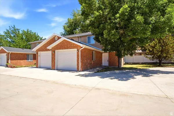 $324,900 | 449 West 200 North, Unit 3, Bountiful, UT 84010