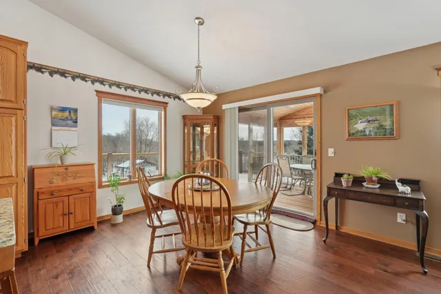 $750,000 | W11213 840th Avenue, River Falls, WI 54022