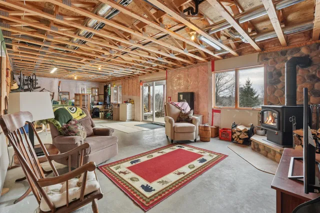 $750,000 | W11213 840th Avenue, River Falls, WI 54022