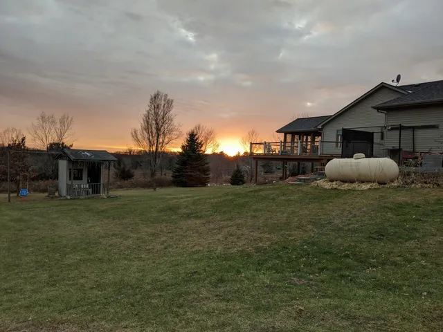 $750,000 | W11213 840th Avenue, River Falls, WI 54022